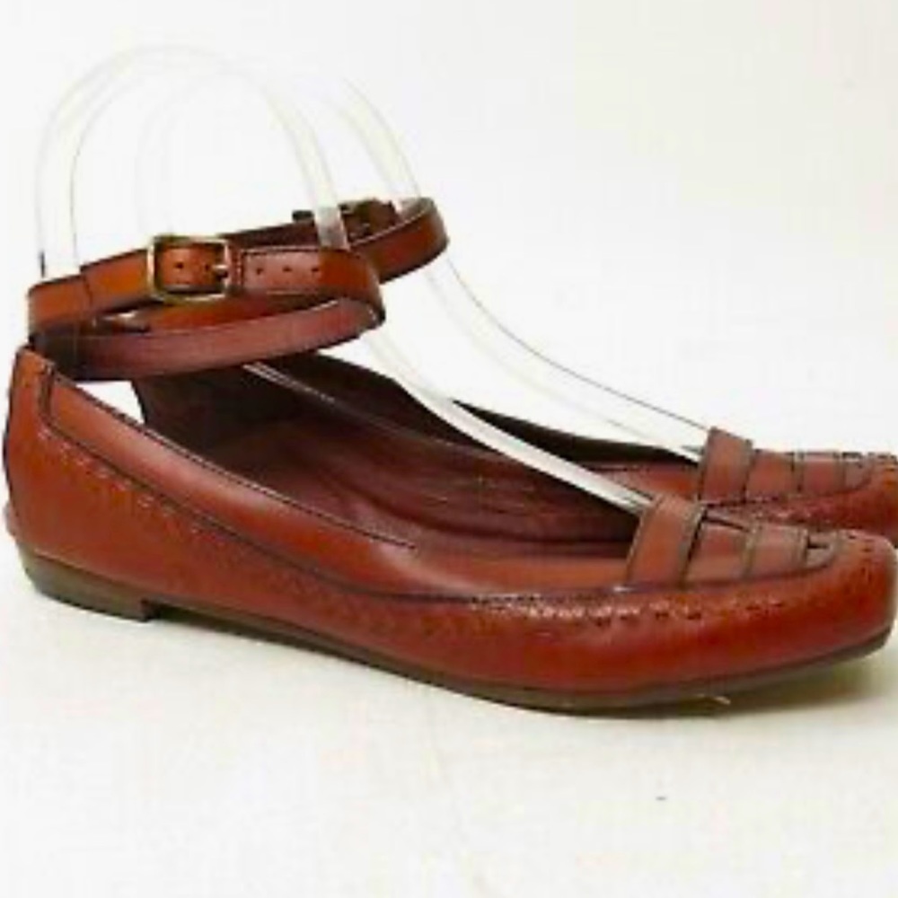 Frye square toe woven leather wrapped ankle strap flats/sandals size 8 B